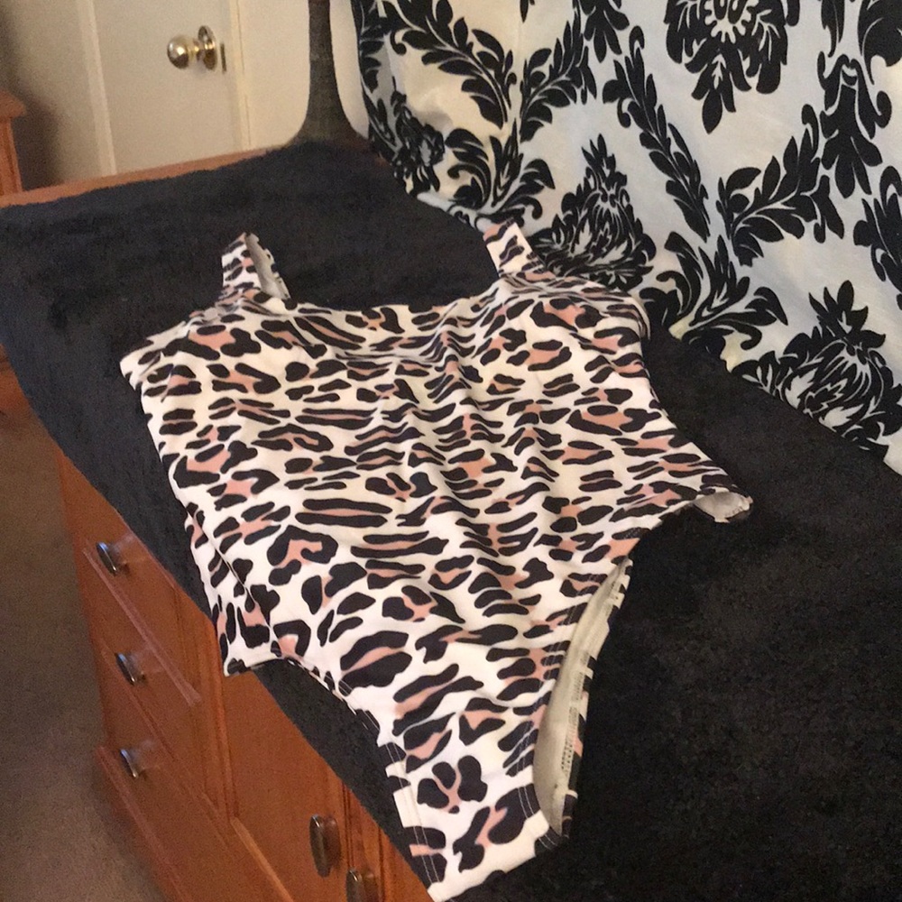 NWOT XL Leopard print one piece bathing suit